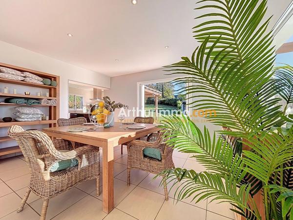 Vente Maison 8 pièces 278 m2 à Bourgoin-Jallieu