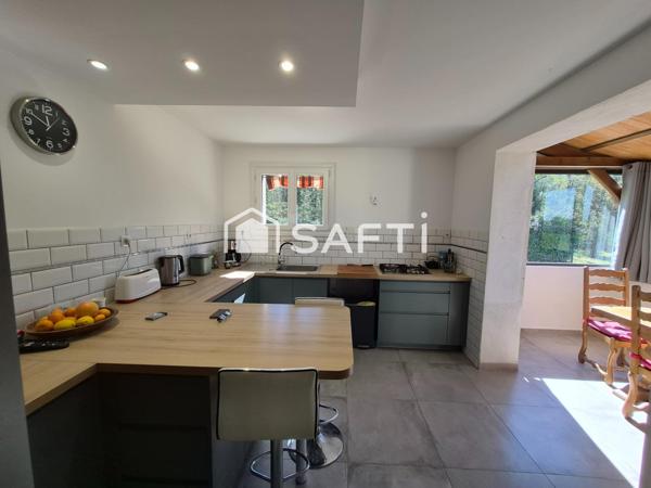 Maison de campagne en Forêt +Terrain 1,5ha +Hangar