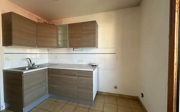 Appartement à vendre    1 pièce • 45 m2 Le Péage-de-Roussillon