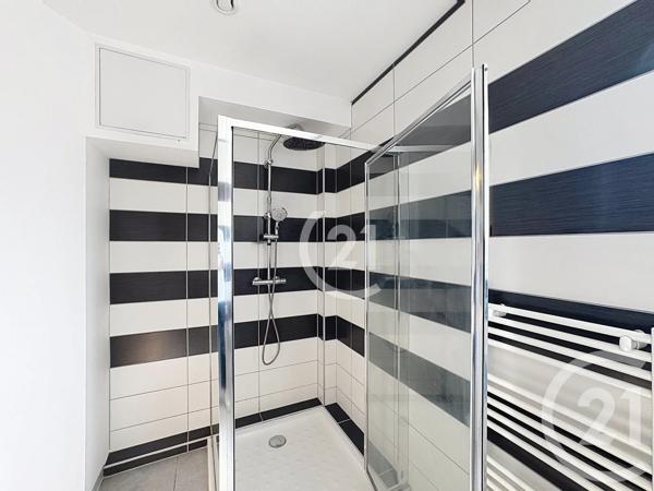 Appartement T4 à vendre  4 pièces - 72,08 m 2   VALDOIE  - 90