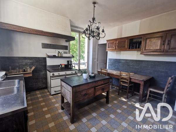 Maison à vendre 8 pièces 244 m² Brie-Comte-Robert