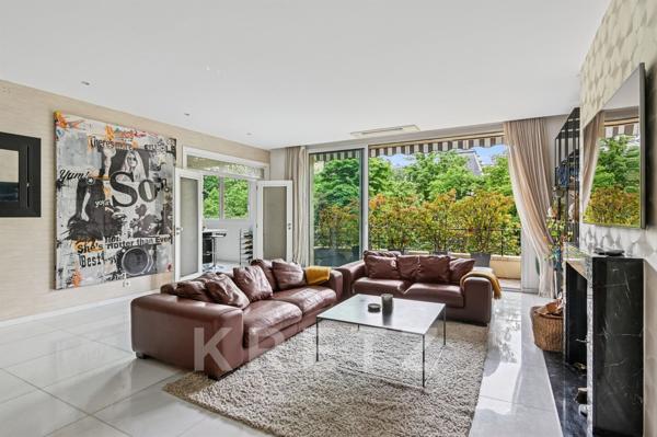 Appartement avec balcon sur l'avenue Henri Martin