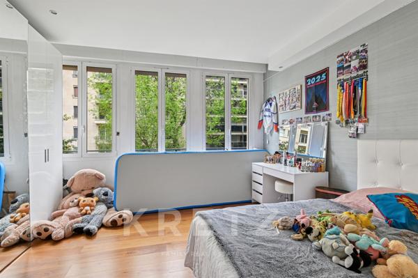 Appartement avec balcon sur l'avenue Henri Martin