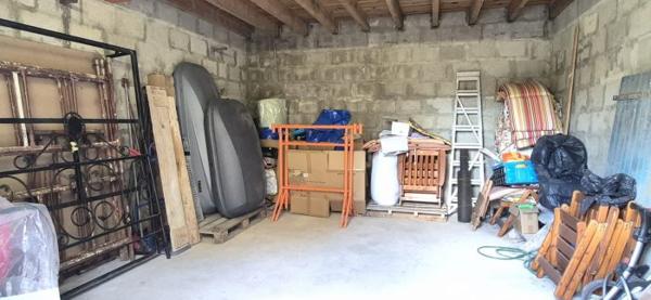 Maison de village rénovée avec piscine et plus d'un hectare de terrain