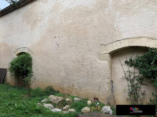 Mas T5 de 130 m² avec 140 m² de jardin + garage