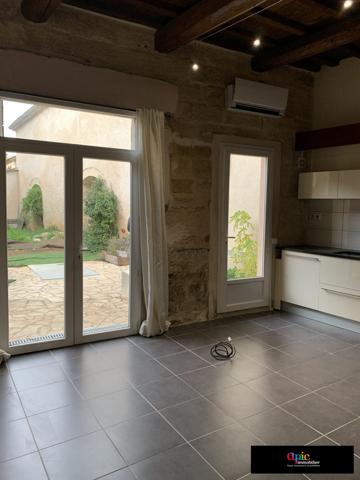 Mas T5 de 130 m² avec 140 m² de jardin + garage