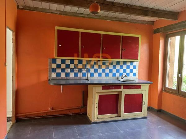 Maison de village à Boisse-Penchot, 60 m², 2 chambres