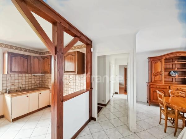 Maison à vendre 5 pièces et 1000 m2 terrain