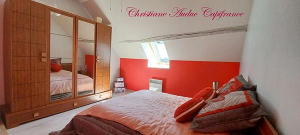 Charolles à 5 minutes, Maison en pierres, rénovée, de 128 m² avec grange attenante aménageable, sur terrain de 2 357 m²