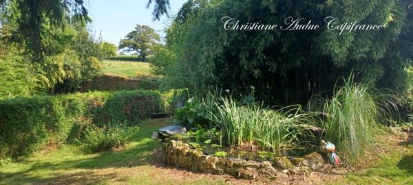 Charolles à 5 minutes, Maison en pierres, rénovée, de 128 m² avec grange attenante aménageable, sur terrain de 2 357 m²