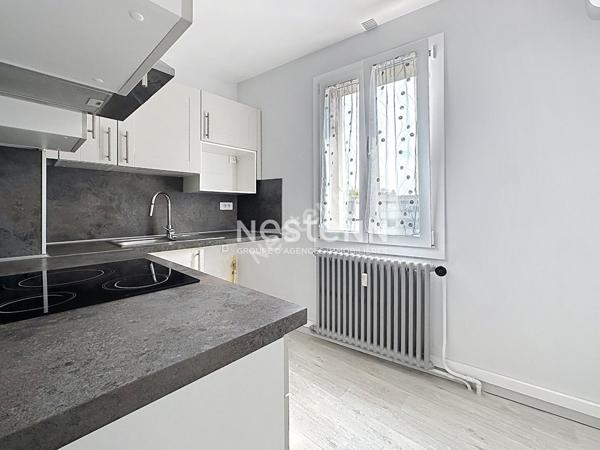 Appartement 3 pièces en excellent état à vendre à Saint Fargeau Ponthierry, centre
