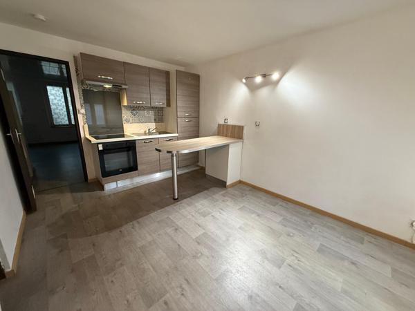 Appartement F2 en plein centre ville