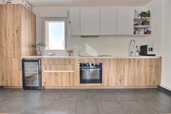 Appartement Saint Ouen Sur Seine 4 pièce(s) 86.43 m2 avec extérieur et parking