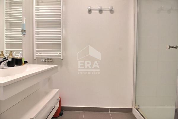 Appartement Saint Ouen Sur Seine 4 pièce(s) 86.43 m2 avec extérieur et parking