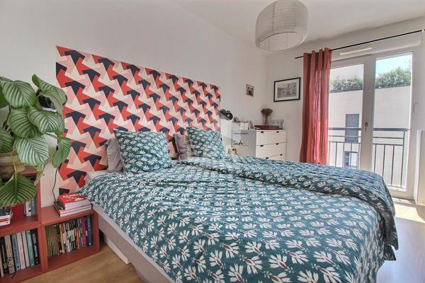 Appartement Saint Ouen Sur Seine 4 pièce(s) 86.43 m2 avec extérieur et parking