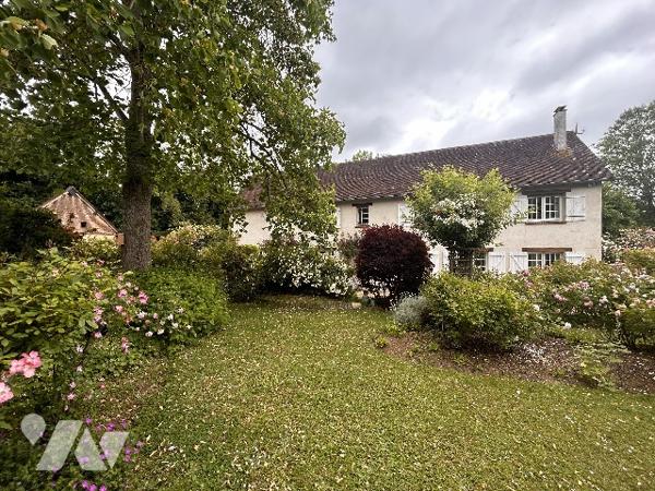 Proche Dreux - Charmante maison rénovée 271m² avec jardin 2.000m², 5 chambres 3 sdb