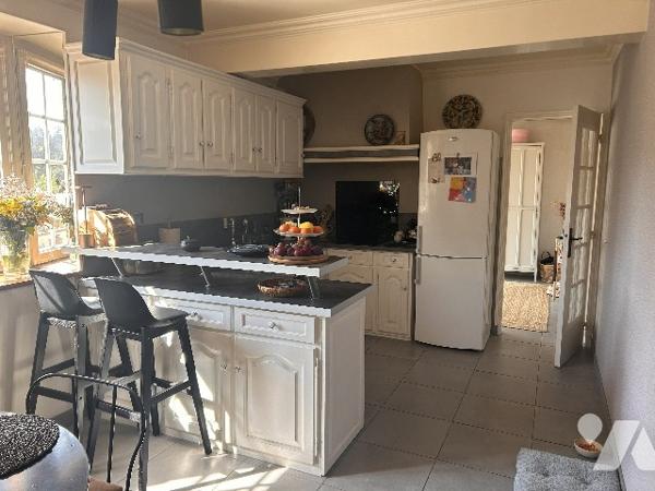 Proche Dreux - Charmante maison rénovée 271m² avec jardin 2.000m², 5 chambres 3 sdb