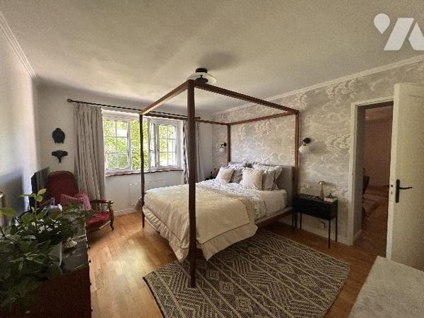 Proche Dreux - Charmante maison rénovée 271m² avec jardin 2.000m², 5 chambres 3 sdb