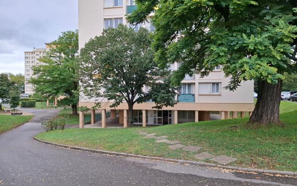 Appartement à vendre    3 pièces • 58,63 m2 Vénissieux