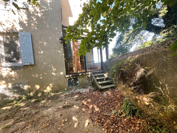 Propriété agricole avec maison de maître, corps de ferme et dépendances – 3,4 ha – Campagne