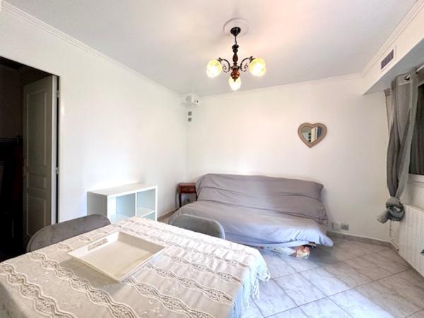 Location appartement Yerres - 1 pièce(s) - 21 m² - 660 €/mois