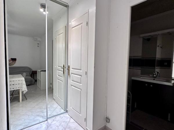 Location appartement Yerres - 1 pièce(s) - 21 m² - 660 €/mois
