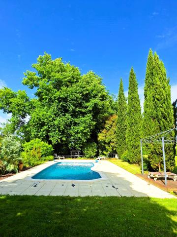 À VENDRE – Maison de Maître de Caractère (1832), 219 m² habitables – Parc arboré de 7 323 m² avec piscine, dépendance, et prestations de charme