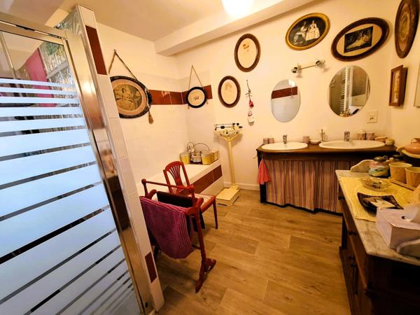 À VENDRE – Maison de Maître de Caractère (1832), 219 m² habitables – Parc arboré de 7 323 m² avec piscine, dépendance, et prestations de charme