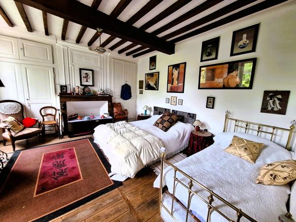 À VENDRE – Maison de Maître de Caractère (1832), 219 m² habitables – Parc arboré de 7 323 m² avec piscine, dépendance, et prestations de charme