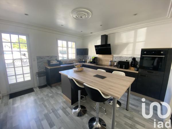 Maison à vendre 7 pièces 283 m² Les Achards