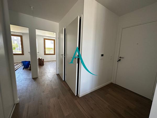 L'Adresse vous présente ce beau 3 pièces au GRAND HAMEAU