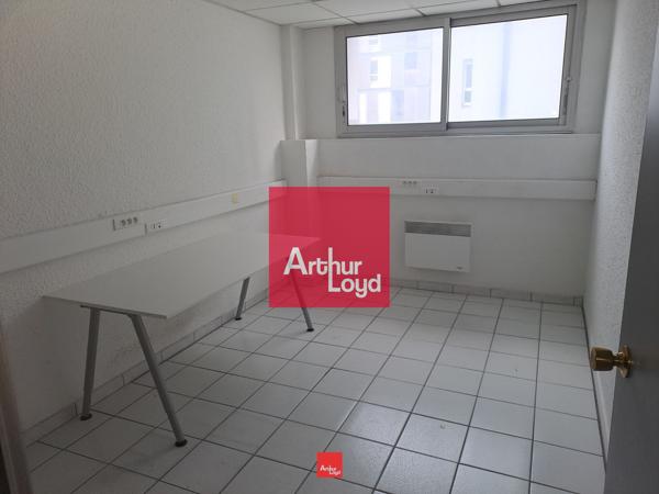 Bureaux à louer Grenoble accès parking sécurisé et surfaces modulables