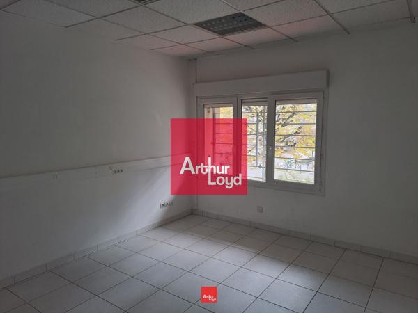 Bureaux à louer Grenoble accès parking sécurisé et surfaces modulables