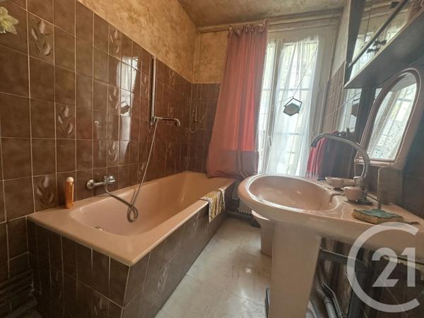 Maison à vendre  7 pièces - 105 m 2   LISIEUX  - 14