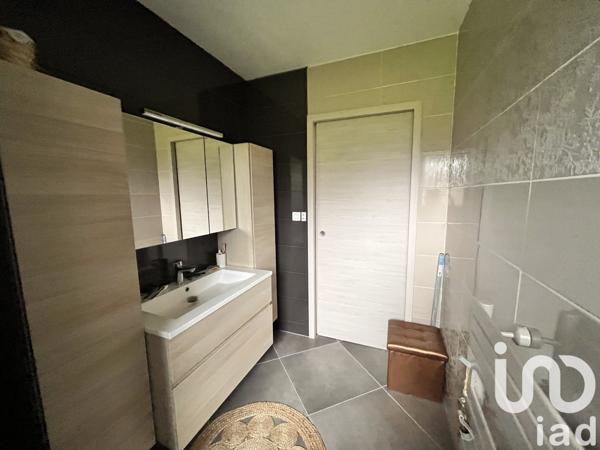 Pavillon 5 pièces de 150 m² à Bourbon-Lancy (71140)