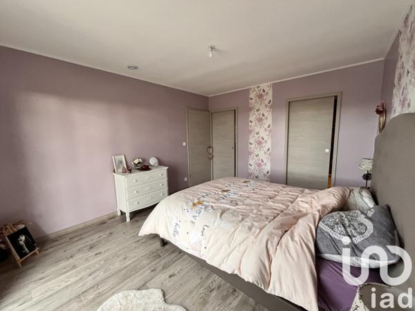 Pavillon 5 pièces de 150 m² à Bourbon-Lancy (71140)