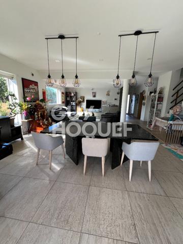 EXCLUSIVITE : Maison de 225m² à vendre à Saint Laurent de la Salanque (66250)