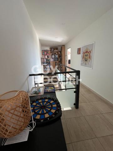 EXCLUSIVITE : Maison de 225m² à vendre à Saint Laurent de la Salanque (66250)