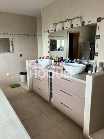 EXCLUSIVITE : Maison de 225m² à vendre à Saint Laurent de la Salanque (66250)