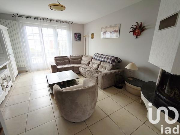 Maison 8 pièces de 180 m² à Vezin-le-Coquet (35132)
