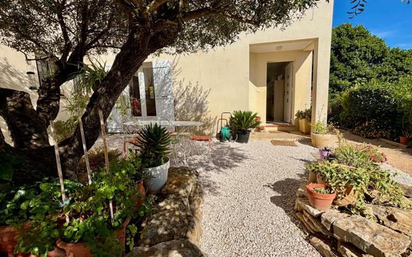 Maison à vendre    5 pièces • 105 m2 Carnoules