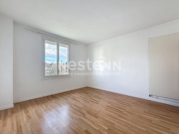 Maison Favars 5 pièce(s) 113.15 m2