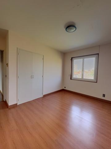Appartement
                                                                                                                                                                                                                                                                                                                        5 pièce(s)                                                                                                                                                                                                          3 chambre(s)                                                                                                                                                                                                          114  m²