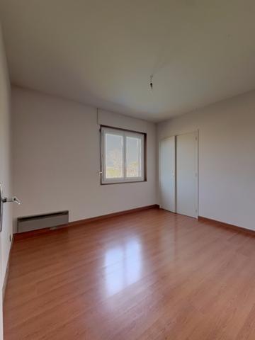 Appartement
                                                                                                                                                                                                                                                                                                                        5 pièce(s)                                                                                                                                                                                                          3 chambre(s)                                                                                                                                                                                                          114  m²