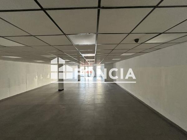 Location Local commercial 3 pièces - Gravigny 27930