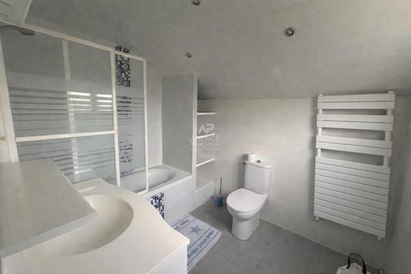 Maison familiale 148 m² - 8 pièces 6 chambres 525 000 € **  - Référence  1757