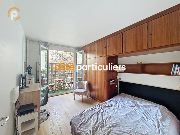 Vente
                Appartement69 m² - 3 Pièces -
                    PARIS (75013)
