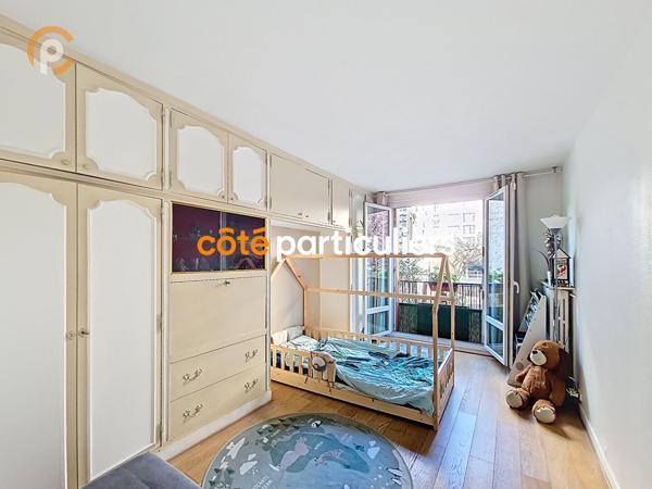 Vente
                Appartement69 m² - 3 Pièces -
                    PARIS (75013)