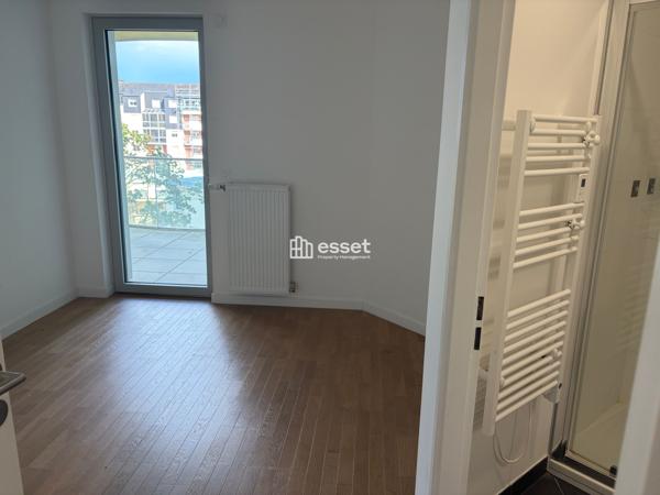 Location Appartement 4 pièces 85.6 m² - Suresnes 92150