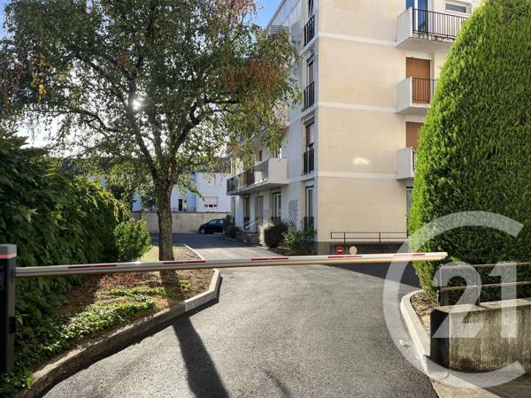 Appartement F3 à vendre  3 pièces - 54,85 m 2   CHATELLERAULT  - 86
